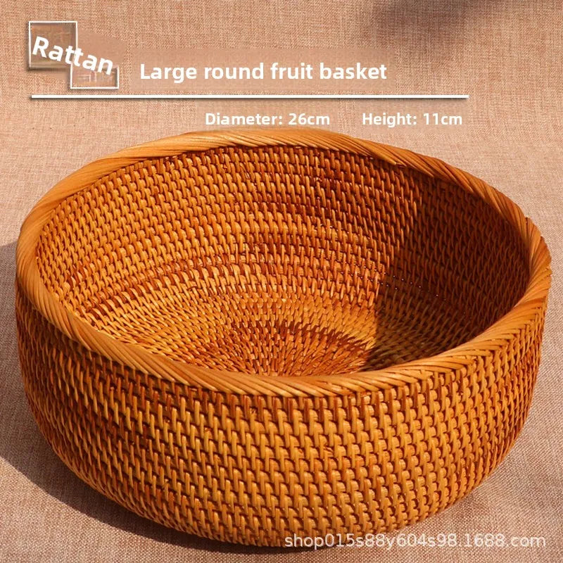 A three-piece set of wicker round fruit baskets, storage baskets, storage baskets and stationery organizing baskets
